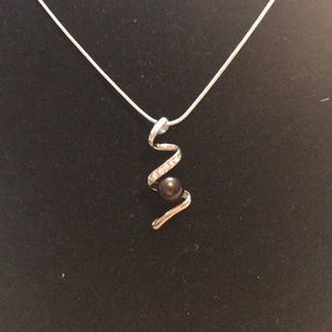 NWOT 925 necklace and real freshwater pearl